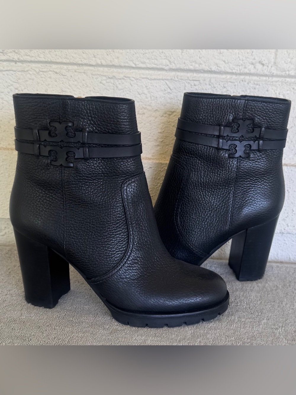 Tory Burch Leigh Lug Sole Bootie in Black Size 7.5